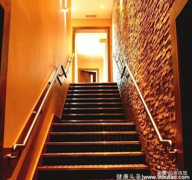 心理测试：你想通过哪一条楼梯走回房间，测你后半生的命运，神准