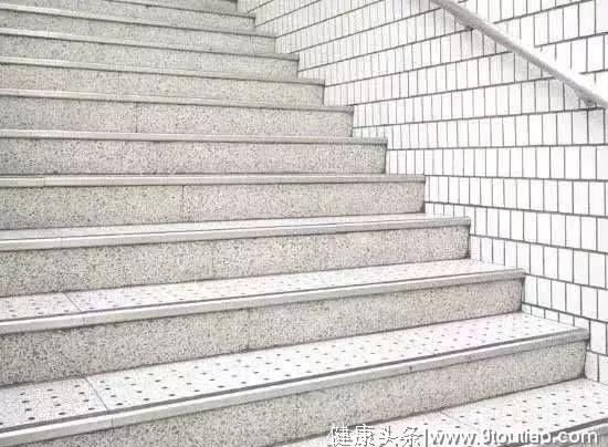 心理测试：4个阶梯，你会走哪个？秒测出你3年后的社会地位！