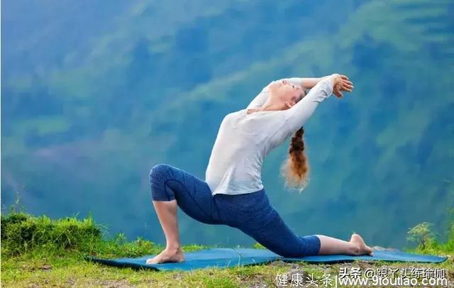 莲花坐双盘是瑜伽最危险的动作之一，一定要注意这些再尝试