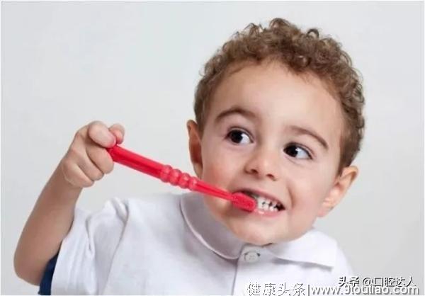 牙医最怕的3种牙膏,你还在用吗?