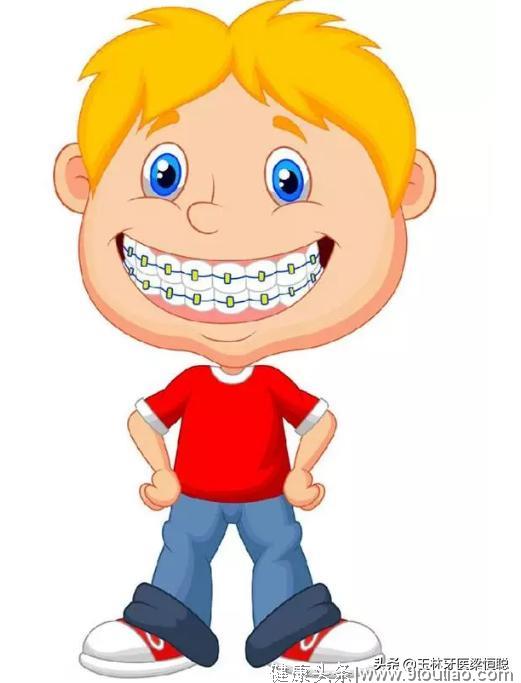 很多家长担心孩子在发育过程中牙齿长歪，怎么做才不会长歪牙齿？