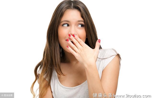 口臭分为很多种，不同的口腔气味可能暗示哪些疾病？