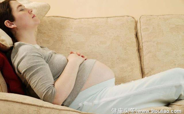 孕妇失眠3个症状，4种原因，5种改善方法，孕妈早知道一觉到天亮