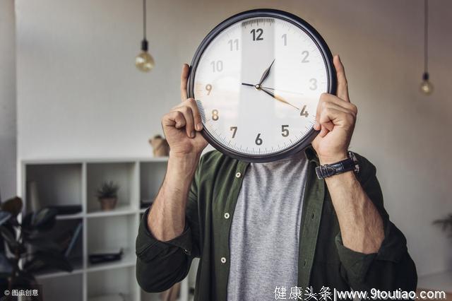 中医手撕“全球公认最健康的作息时间表”，首先睡觉你就睡错了！