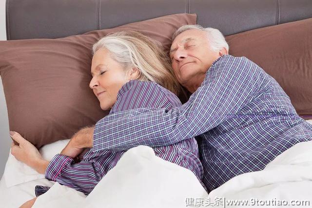 老年人常失眠是肝肾不足，附中医失眠调理方