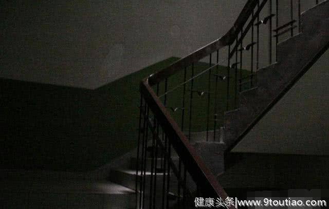 心理学：4个楼梯，你觉得哪个最让人害怕？测出你性格最大缺点