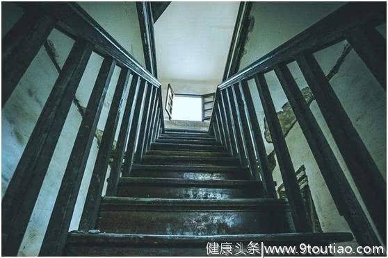 心理学：4个楼梯，你觉得哪个最让人害怕？测出你性格最大缺点