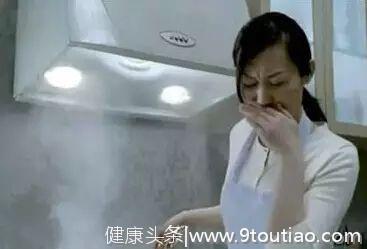 45岁刘女士确诊肺癌晚期，不抽烟不喝酒，医生解释：2件事害的！