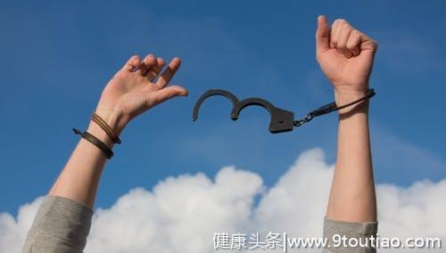 心理学：人要有向外的攻击力才能活得好！求你了，别再压抑自己了