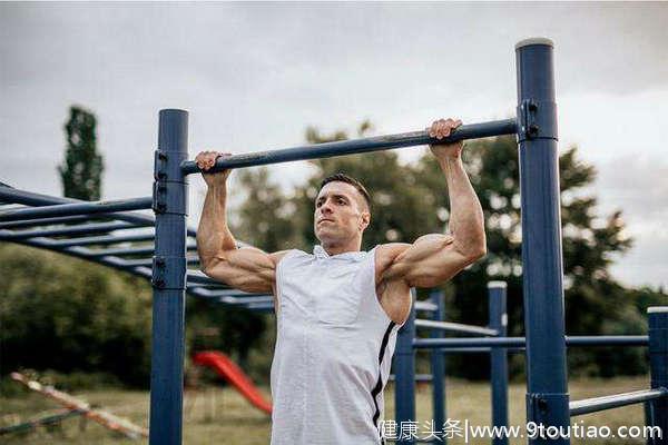 这些训练技巧让你手臂肌肉线条更明显，肌肉和维度都拥有