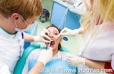 年纪轻轻，牙根松动、难受，总想拔掉！该如何预防牙齿松动呢？