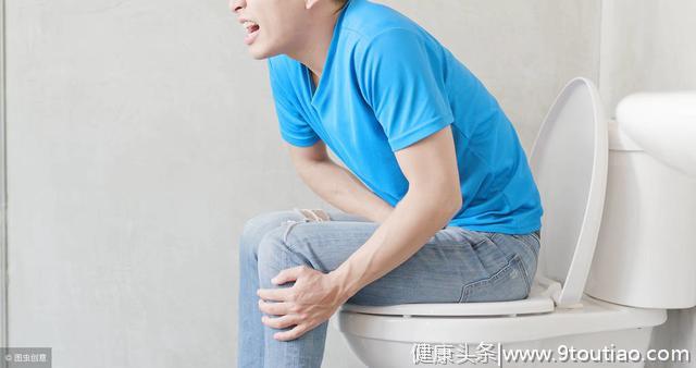 33岁小伙查出肠癌 医生告诫：2件事做多了 肠道都坏透了