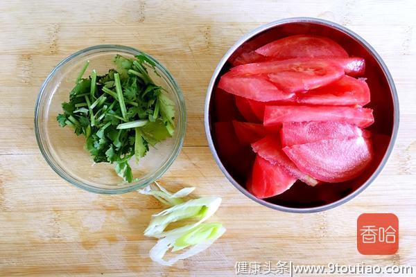 补钙就吃这道菜，效果比牛奶强，孩子吃了长高个，老人吃了行如风