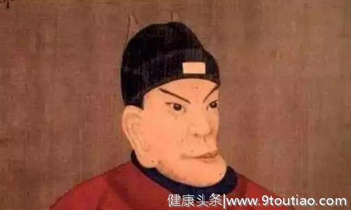 都成年人了，牙齿为什么还会长龅牙？牙缝也还会变大？