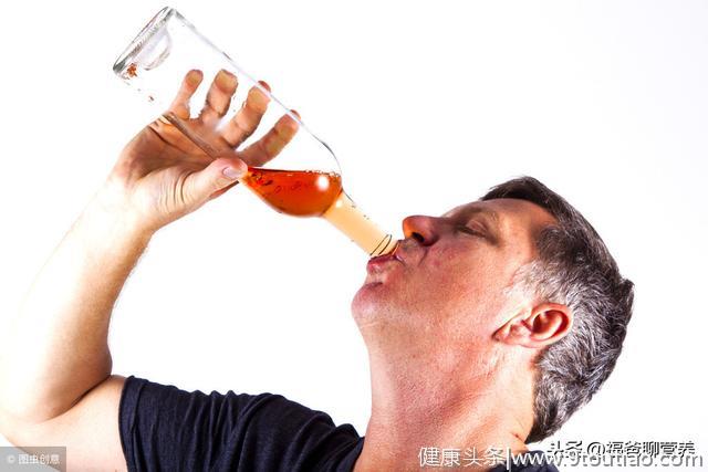 据说喝酒能降低血压，那高血压病人能不能喝酒呢？