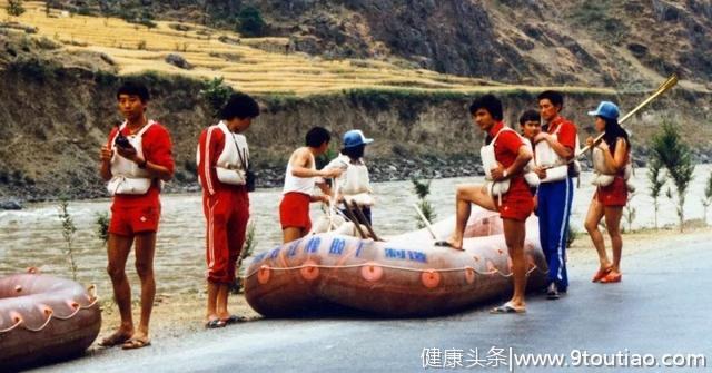 1986年长江漂流，美国人武装到牙齿，而我们只有一腔热血！