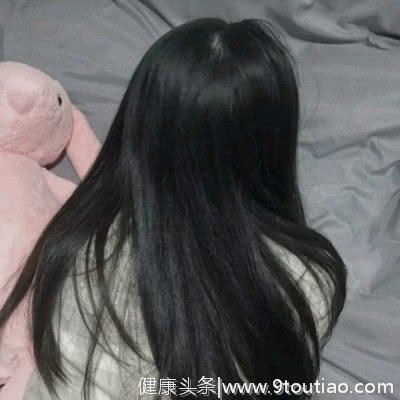 女生“牙齿”越来越黄，难怪异性缘那么差，原因已经帮你总结好了