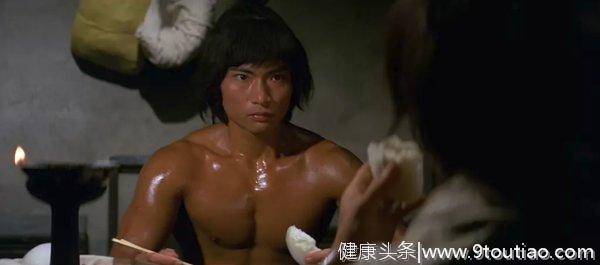 邵氏10位肌肉男演员：杨斯“变态级”，狄龙的脸蛋加身材接近完美