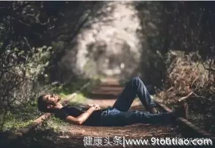 睡眠不好？越睡越累！几个小秘诀，快速提高你的睡眠质量