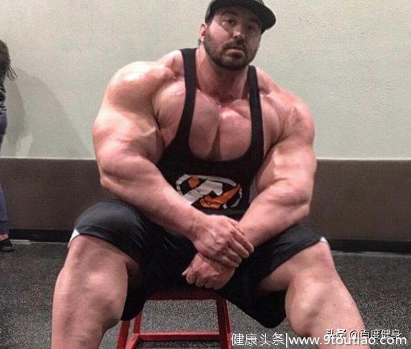 身手敏捷的肌肉男与绝对力量强大的巨型壮汉 具体有什么差距？