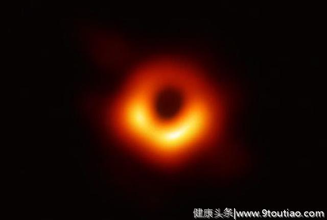 心理测试：如果你可以进入黑洞，你最怕看见什么？