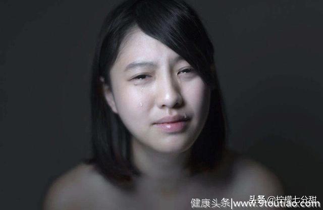 心理测试：下面3个女孩，你最想安慰哪一个？看看你虚不虚伪！