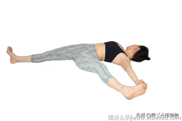 别让骨头比你先老！30岁以上的女性一定要练的12个瑜伽动作！