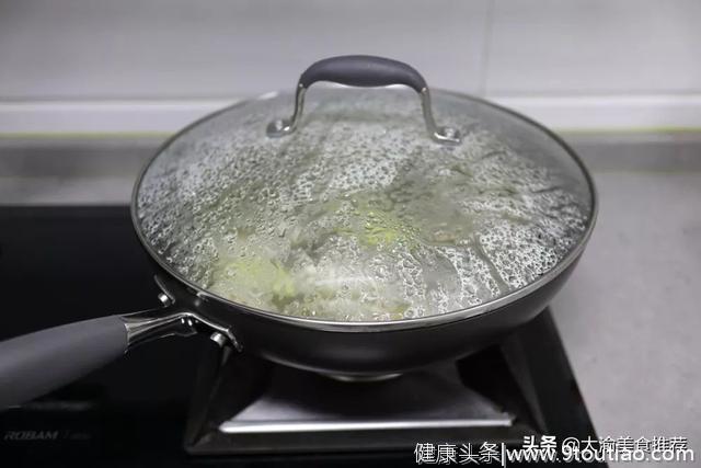 鲫鱼豆腐汤：可以提高抵抗力的春季养生汤，老少皆宜