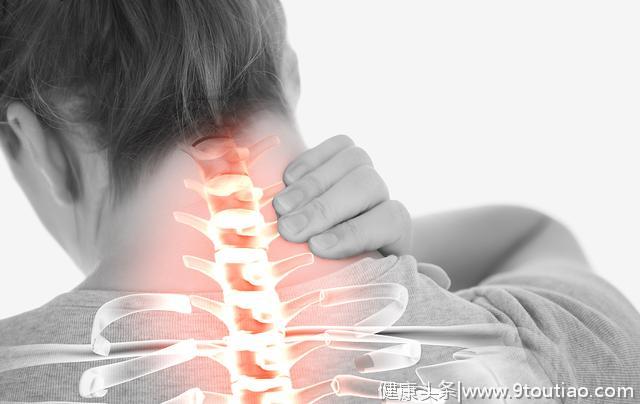 肩颈疼痛，后患无穷！这几招帮你赶走颈椎病、肩周炎，摆脱痛苦！