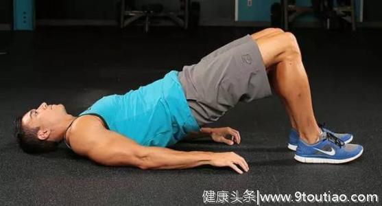 锻炼腹肌，学会4个训练腹肌的动作，在家锻炼出好身材