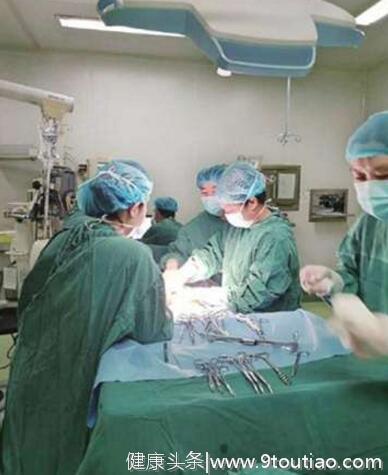 长治市妇幼保健院成功为患者切除重约5斤巨大子宫肌瘤