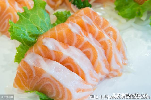 在家制作酥脆的三文鱼头食谱已上线 美食教程 美食诱惑  ​