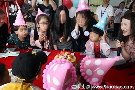 让快乐陪伴成长之路 杭州华研白癜风病医院为儿童患者过生日