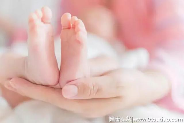 一岁多女宝肝硬化，妈妈欲劈肝救女却遭外婆阻拦……