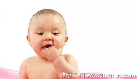 宝宝经常口吐泡泡，别傻笑，可能是肺炎，家长要警惕！