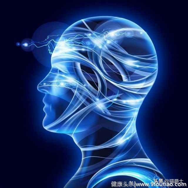 为了保护自己，自卑的人往往筑起一道墙，自己出不去别人也进不来