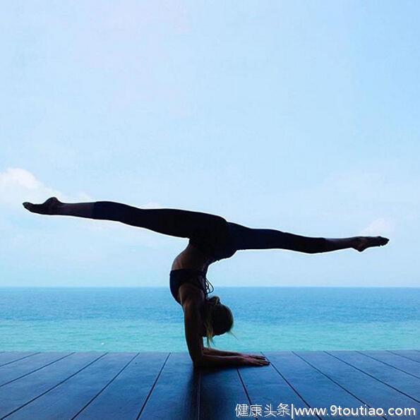 练瑜伽，如何保证平衡？我们以这两个体式为例