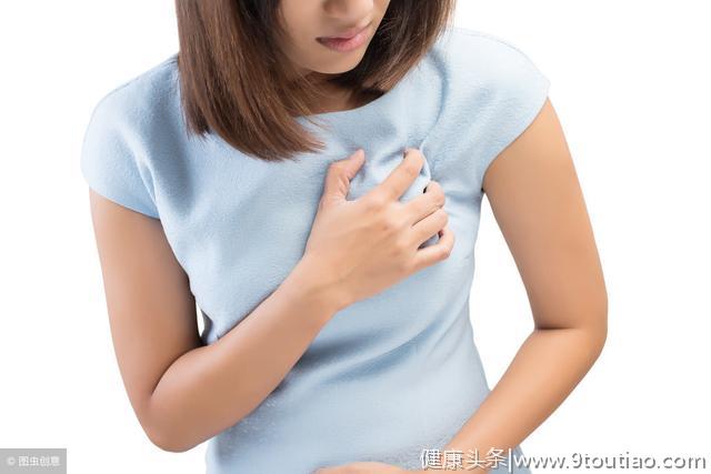 女性胸部出现这3个迹象 很可能是乳腺增生了