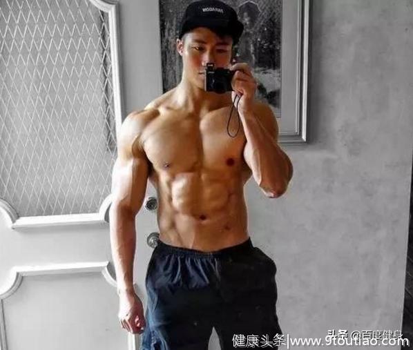 ​易瘦体质的肌肉男 一旦断开健身，肌肉和身体会变成什么样？