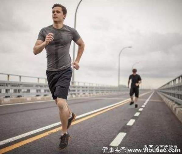 跑步和健身哪个对身体最有利？健身老鸟一说，全明白了