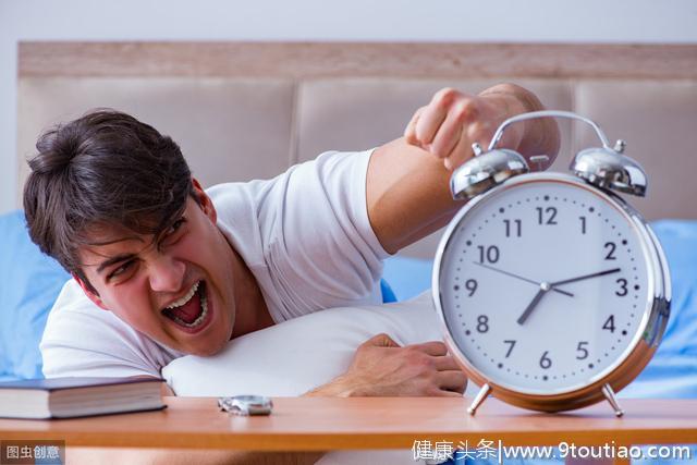 失眠、浅眠又早醒？除了常喝咖啡，这7个饮食习惯也是帮凶