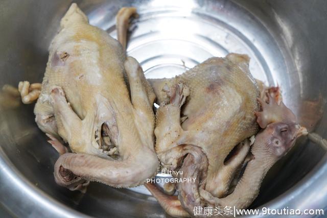 新疆小伙用祖传秘方做一道鸡，居然收买了厦门吃货的心