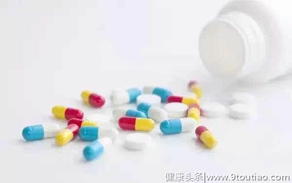 洋葱跟红酒一起就能降血压？医生：高血压的4个误区，很多人犯了