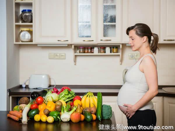 母乳喂养是否会引起下垂乳房？这9个事实让你明白乳房下垂