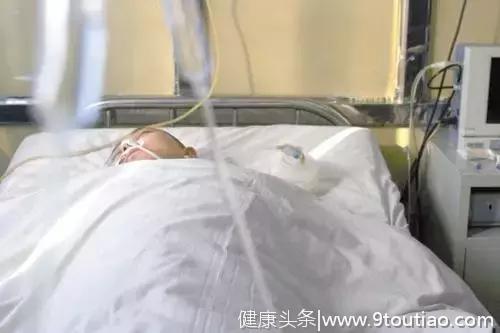 女大学生确诊乳腺癌，提醒：身体出现“两变，两肿”，乳腺病变了