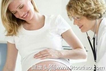 怀孕70多天的孕妈妈，肚子上长的汗毛又黑又长，是什么原因呢？
