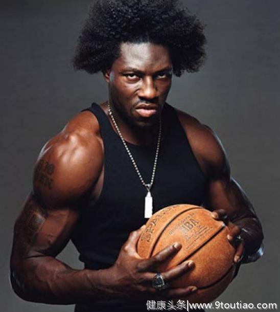 NBA哪些球星拥有“麒麟臂”？哈登上榜 詹姆斯肌肉像灭霸