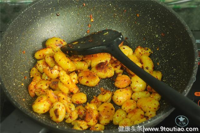 5月的土豆最新鲜，这样做，孩子一天吃三顿都不会腻！
