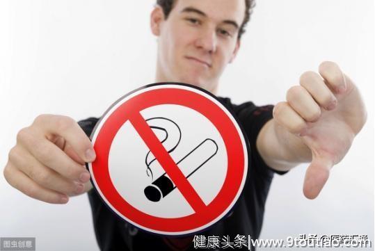 男性烟瘾再大，睡觉前若有4种“反常”，请立刻戒烟，肺病在靠近