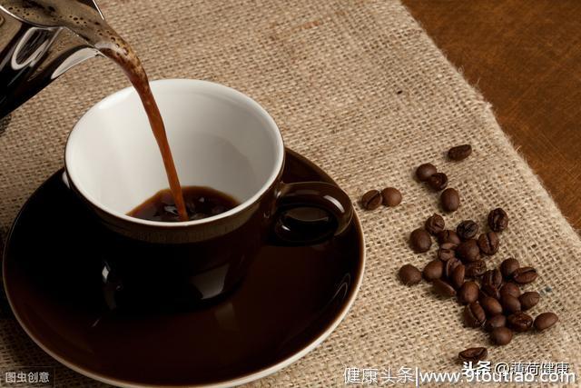 科学减肥小帮手：0卡黑咖啡燃脂原理大揭秘，带你轻松喝出好身材